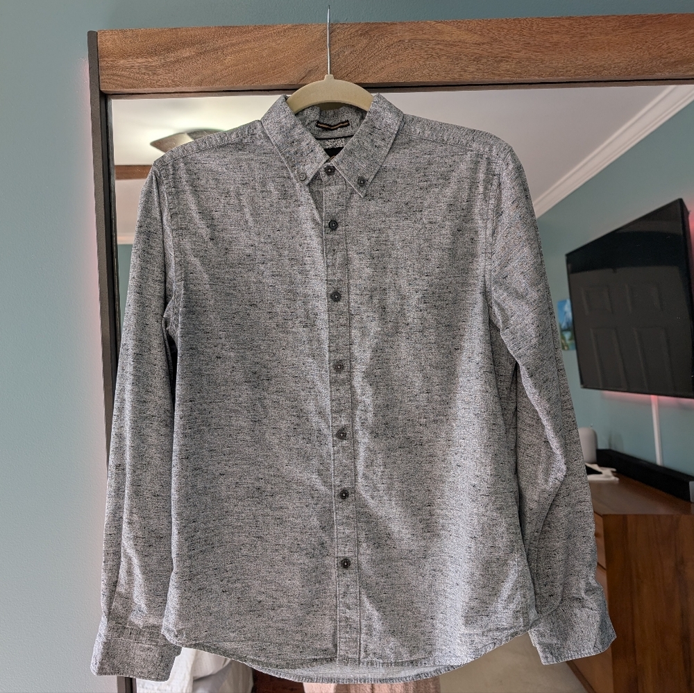 Slim fit grey button down